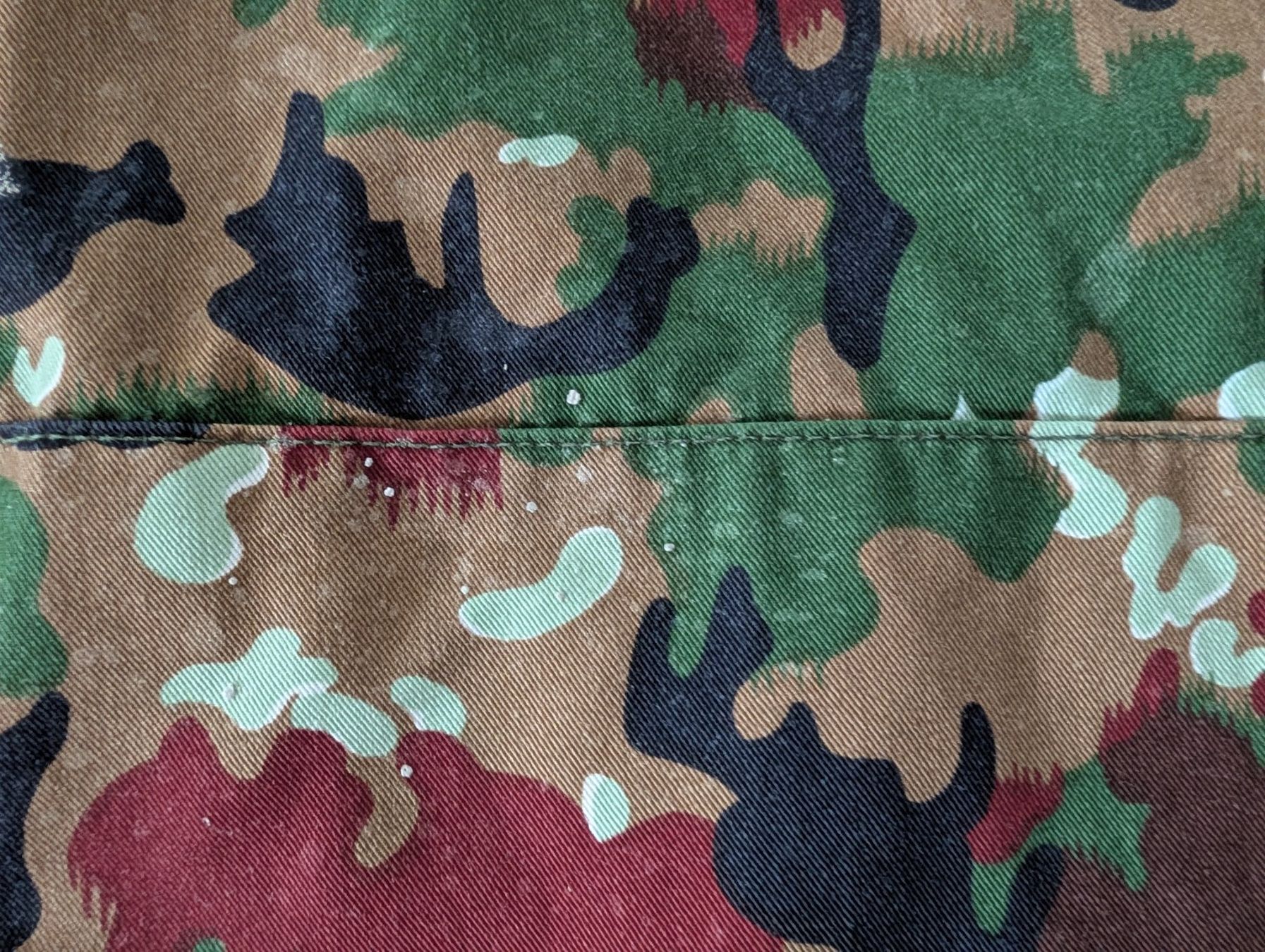 Schweizer Armee Uniformen: Schweizer Armee Camouflage Anzug - Grösse L – Gebraucht aus Herisau von apo_bxx7 4