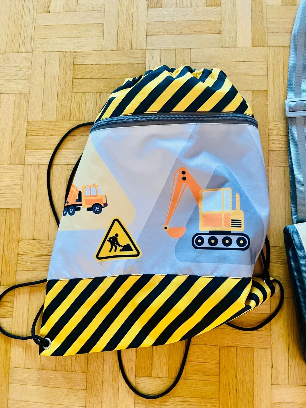 Funki Borse & Zaini: Funki Kindergarten Kinder Tasche Bagger mit Turnsack – Usato da Frauenfeld venduto da cookies_and_cream 2