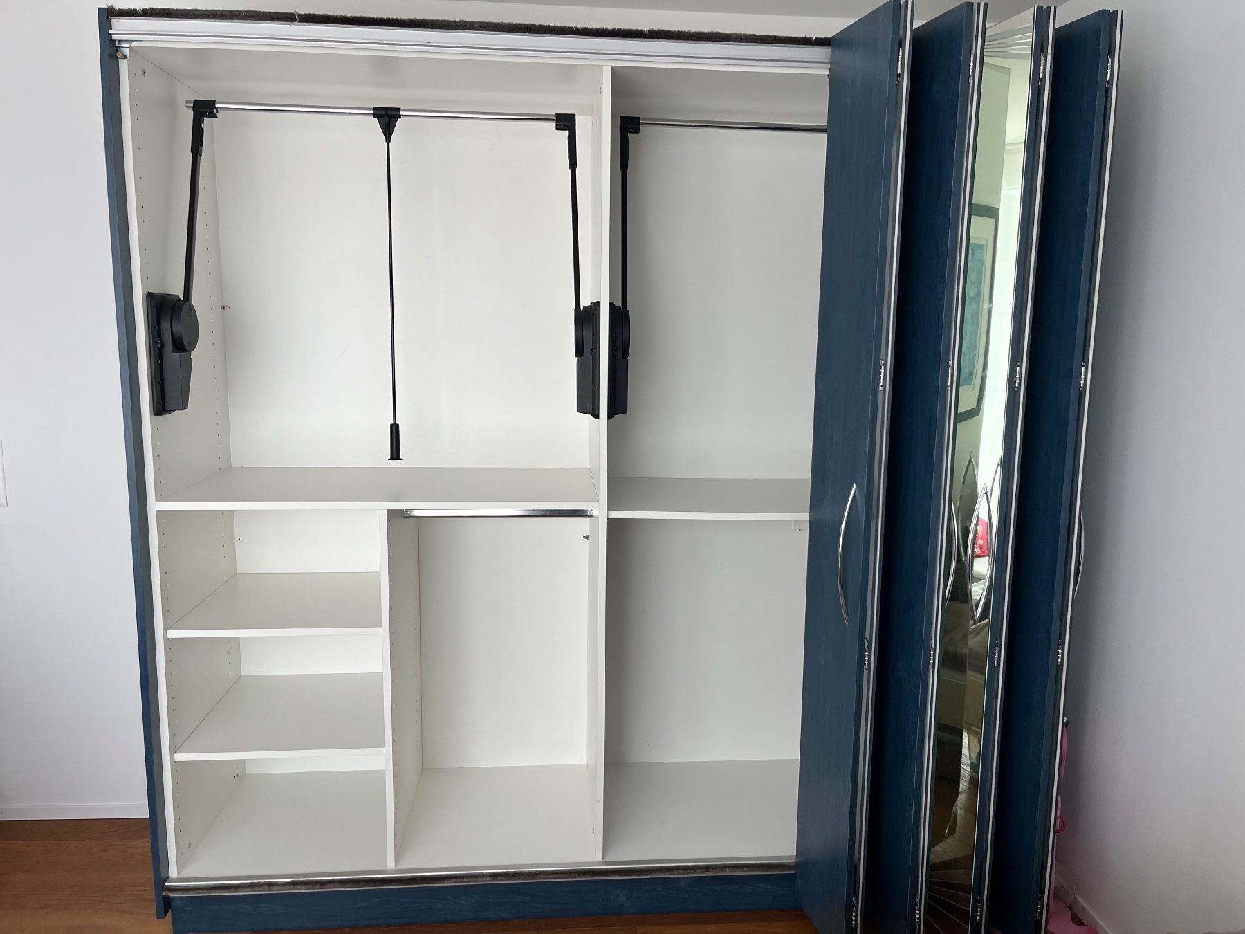 Schränke: Kleiderschrank – Gebraucht aus Dagmersellen von mar_97nn 4