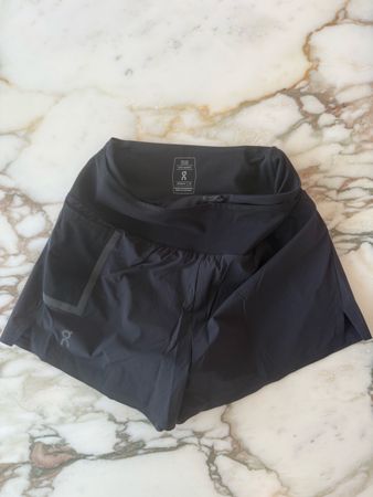 On Running Ultra Shorts XS