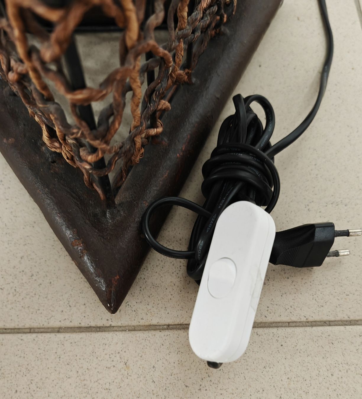 Lampade: Wunderschöne Stehlampe aus Weide ca 140cm! – Usato da Rheinsulz venduto da Dred 2
