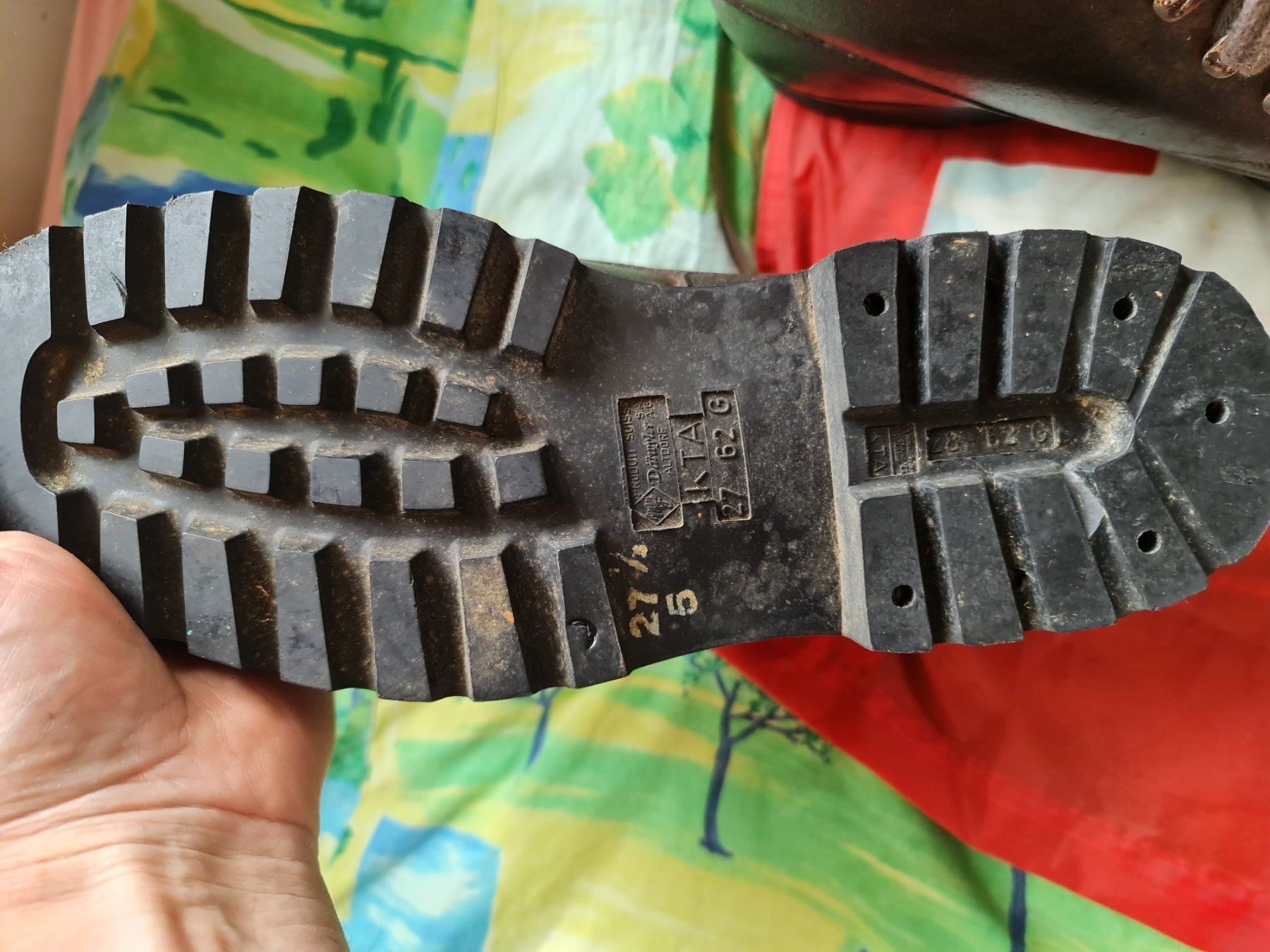 Schweizer Armee Scarpe da uomo: Gebirgsschuhe – Usato da Sins venduto da tomeks 5