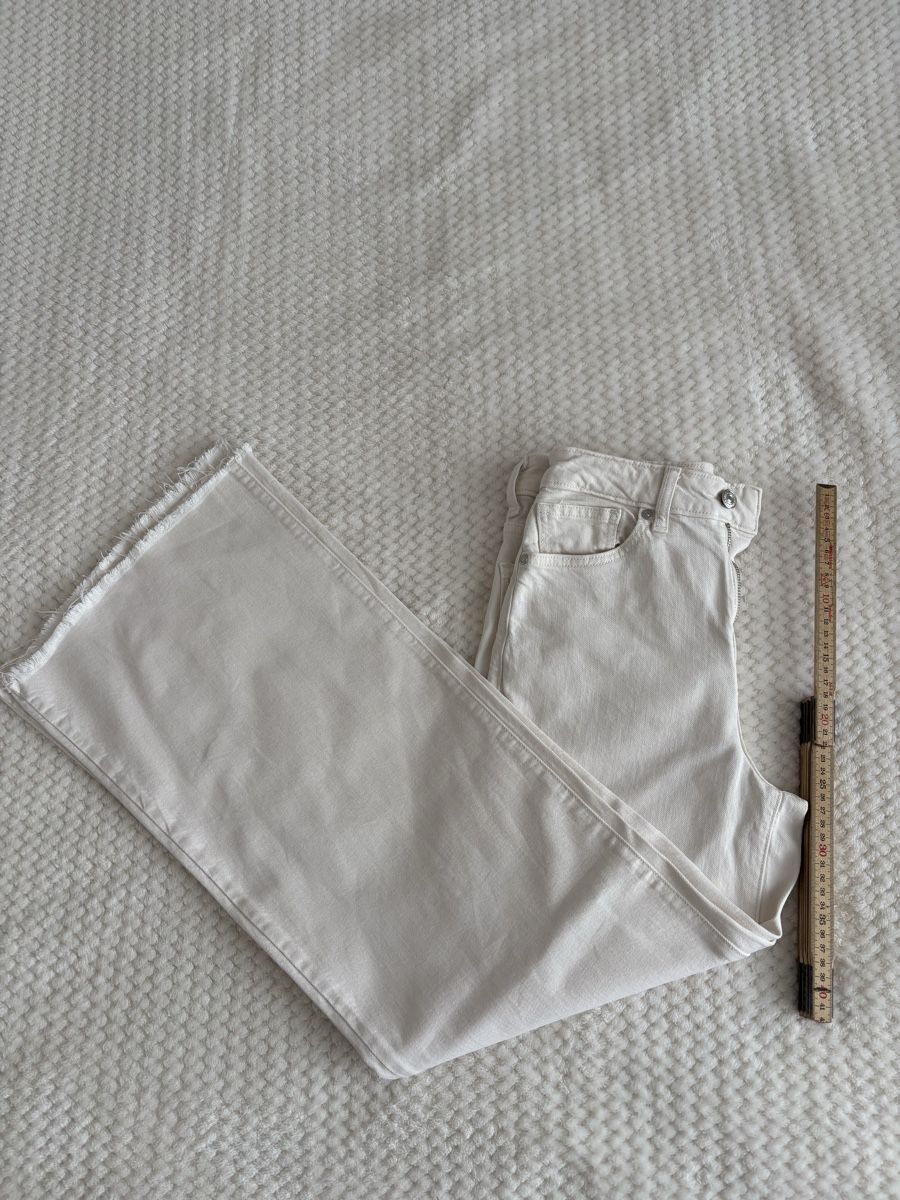 Mango Jeans: Mango Wide Leg Jeans weiss/offwhite Gr. 34 – Usato da Tübach venduto da AldinaHuskic 2
