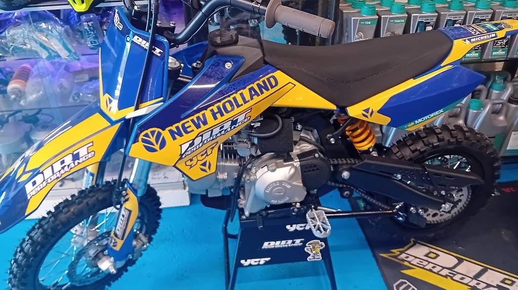 Mini Bike: Kit palstique Ycf /  New holland – Nuovo (secondo la descrizione) da les verrières venduto da Lewydo 1