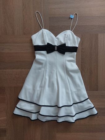 Kleid, fast neu, Grösse S