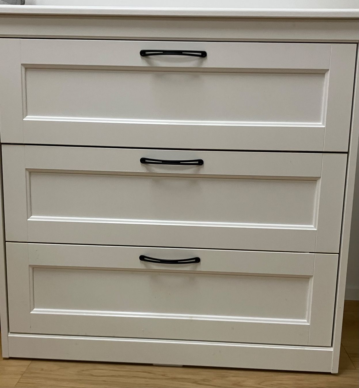Ikea Armadi: IKEA Songesand Kommode weiss – Usato da Männedorf venduto da cezary01 2