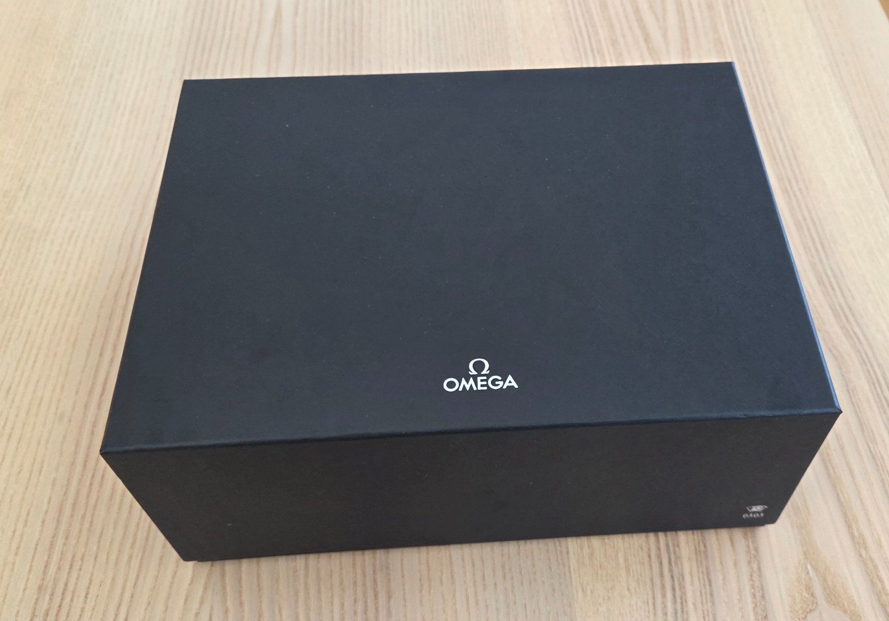 Omega Scatole porta orologi: Omega Box Speedmaster Moonwatch – Nuovo (secondo la descrizione) da Emmenbrücke venduto da Crabtree13 4
