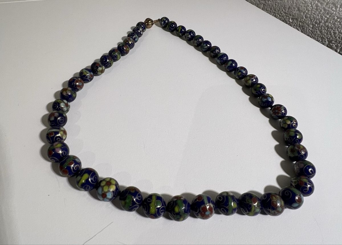 Catenine: Collier de perles en émail cloisonné vintage – Usato da St-Pierre-Clages venduto da ste_xk6p