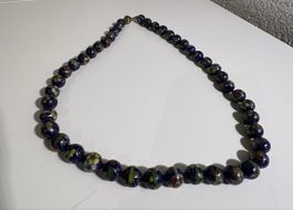 Collier de perles en émail cloisonné vintage