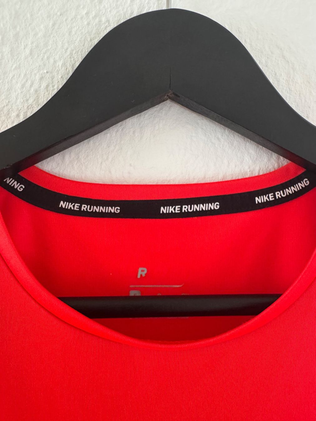 Nike T-shirts: Nike Running T-Shirt – D'occasion à Losone par Kleeblatt_1 1