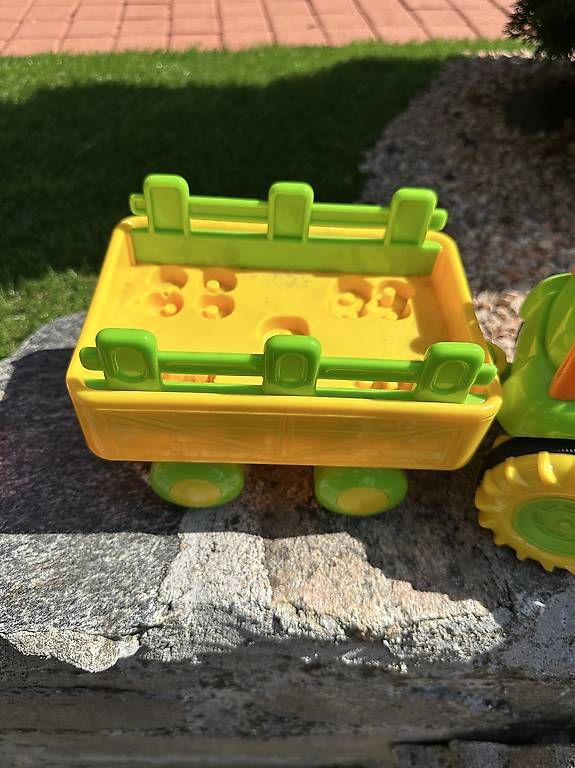 Veicoli per bambini: Selbstfahrender Traktor mit Anhänger – Usato da Ebikon venduto da 19Sultan49 4