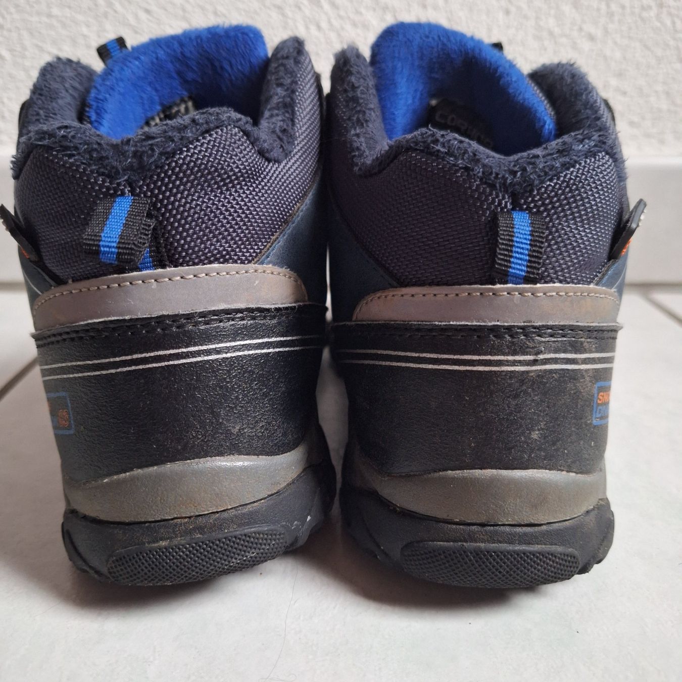 Chaussures garçon: Schuhe Grösse 35, Division, – D'occasion à Hettenschwil par Schneuggi2 4