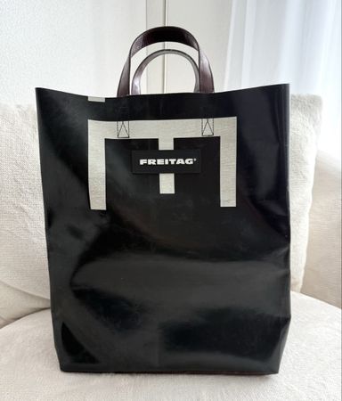 Freitag Miami Vice in schwarz