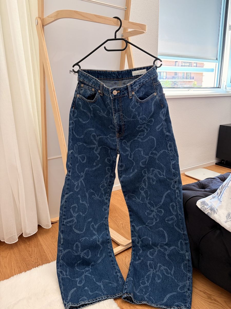 Jeans: Zara Jeans – Nuovo (secondo la descrizione) da Horgen venduto da hll_5pd9