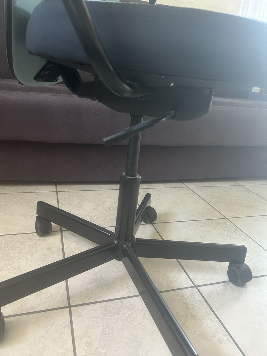 Stühle: chaise de bureau, bon état  – Gebraucht aus Châtillon JU von ber_p9hr 3