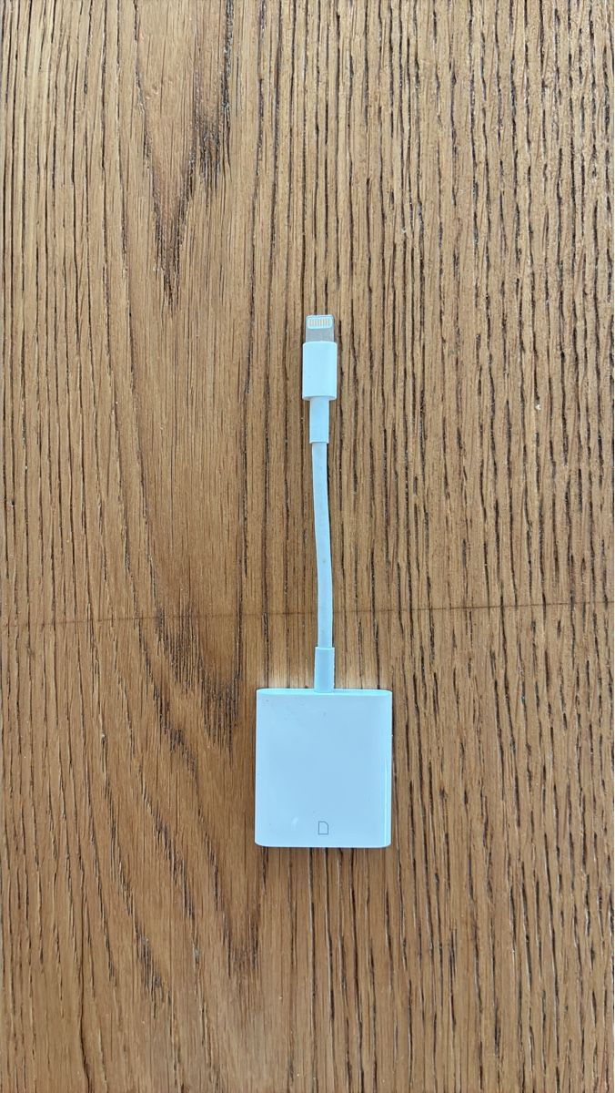Apple Laufwerke & Adapter: Apple Lightning auf SD Kartenleser Adapter gebraucht – Neu (gemäss Beschreibung) aus Hägglingen von jac_smp9