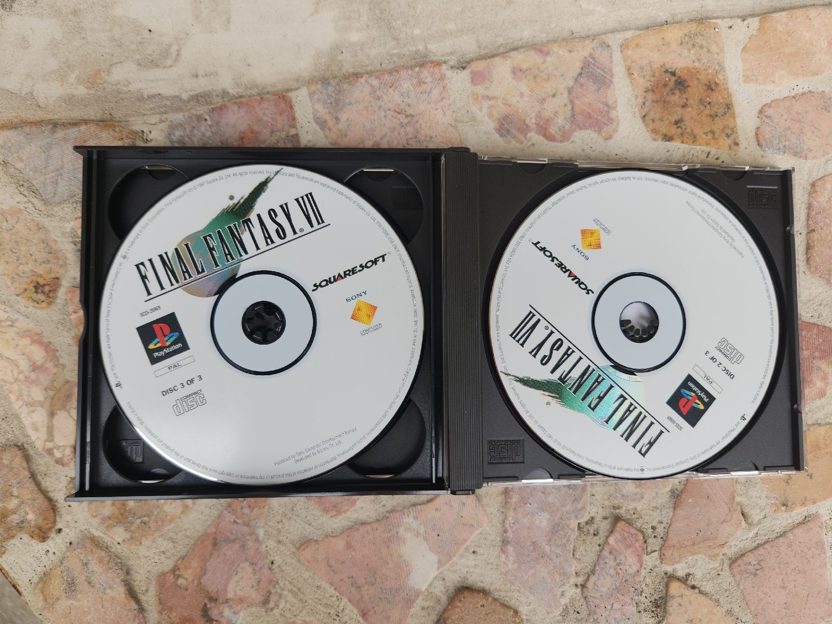 Sony Giochi: Final Fantasy VII PS1 PAL – Usato da Tafers venduto da whereyogamesat 3