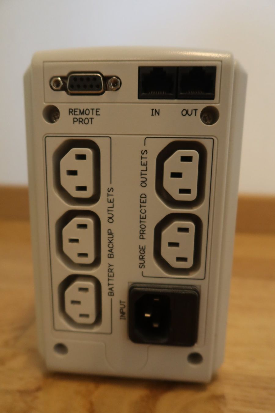 Batterie: UPS Opti-Safe ES800C – Usato da Erlenbach ZH venduto da milliway_42 2