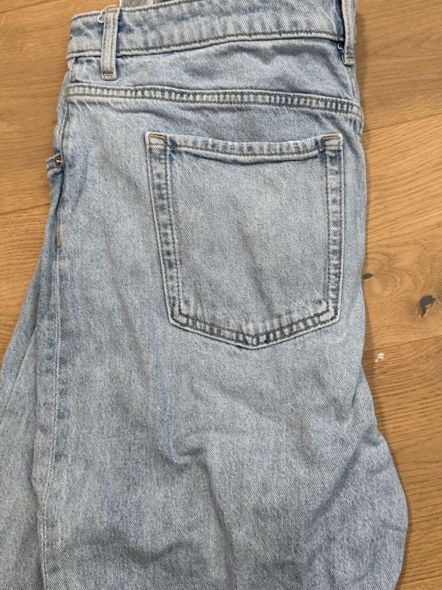 C&A Jeans: Jeans Damen hellblau   – D'occasion à Schiers par lyn_w7pp 1