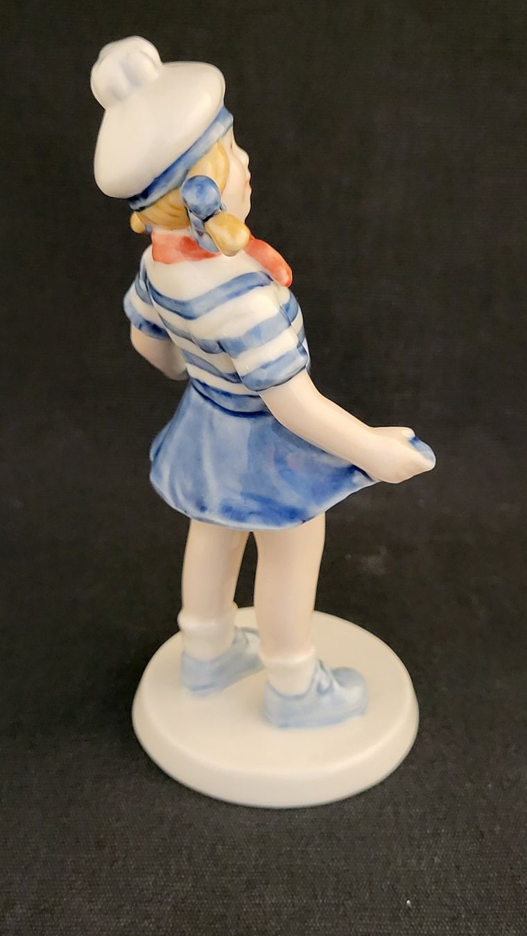 Royal Copenhagen Statuette: Mädchen-Figur "Susan" ROYAL COPENHAGEN – Usato da Basel venduto da spinne02 5
