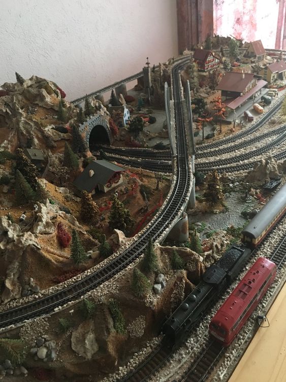 MKD MAISONS POSTE caisse Epargne HO maquette immeuble village de France