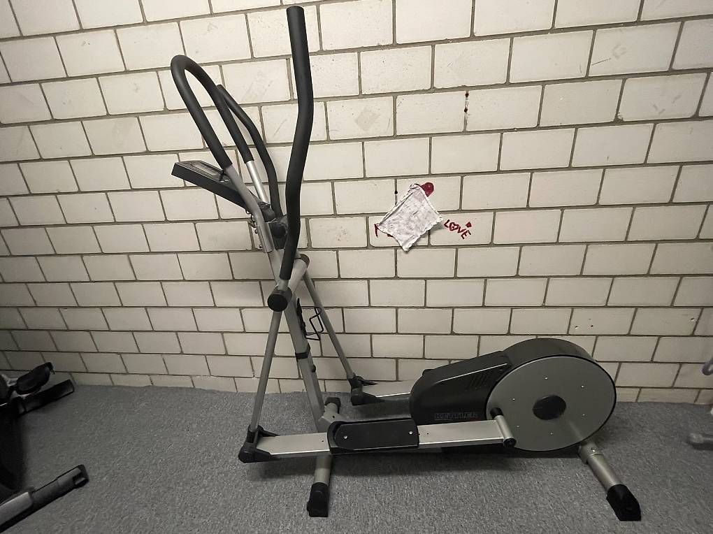 Vélos d'appartement: Crosstrainer von Kettler – D'occasion à Allschwil par chrisrichi 2