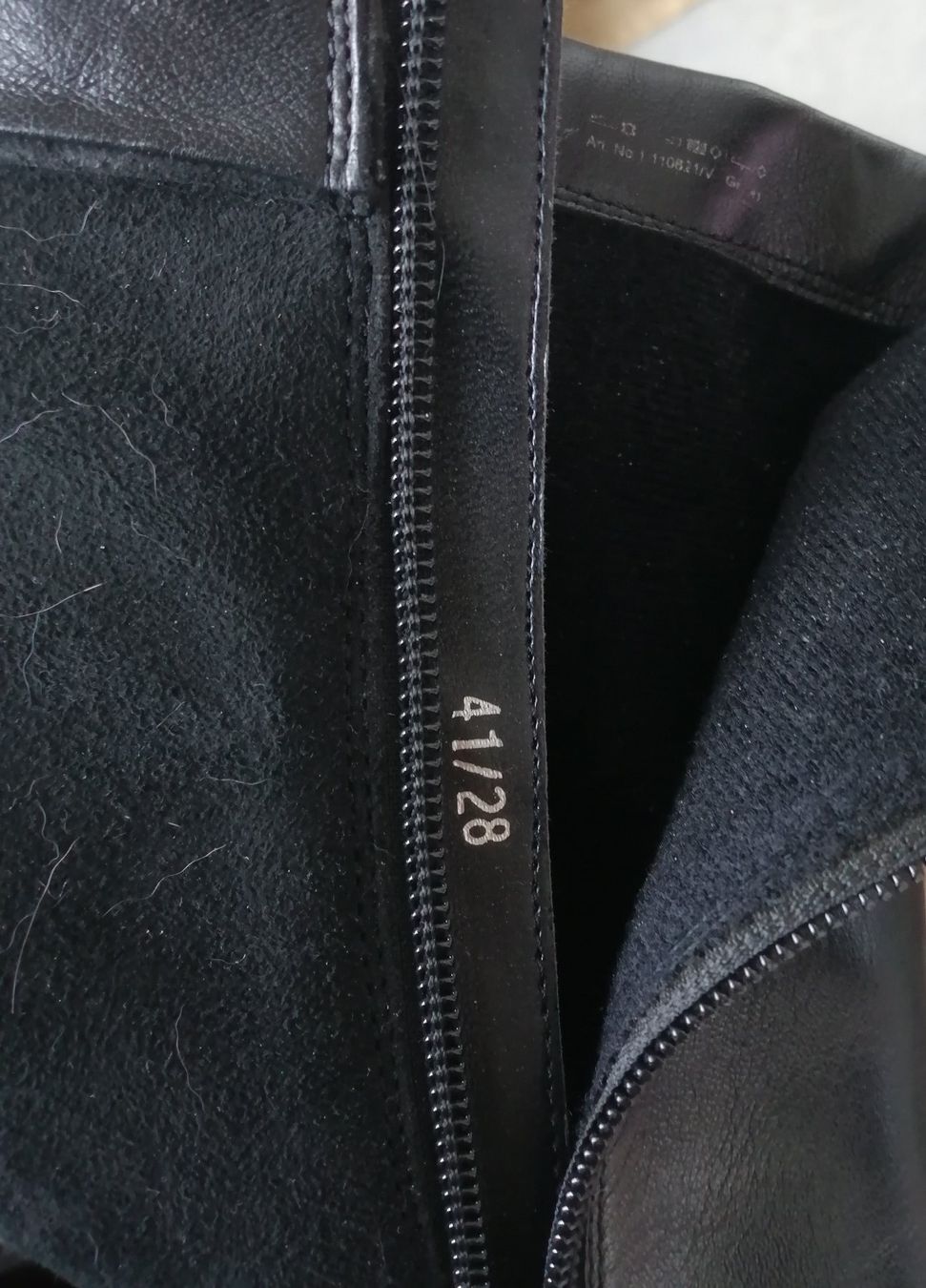 Damenschuhe: Schwarze Stiefeletten, Grösse 41, Herbst, Top – Gebraucht aus Schaffhausen von Domifran 3