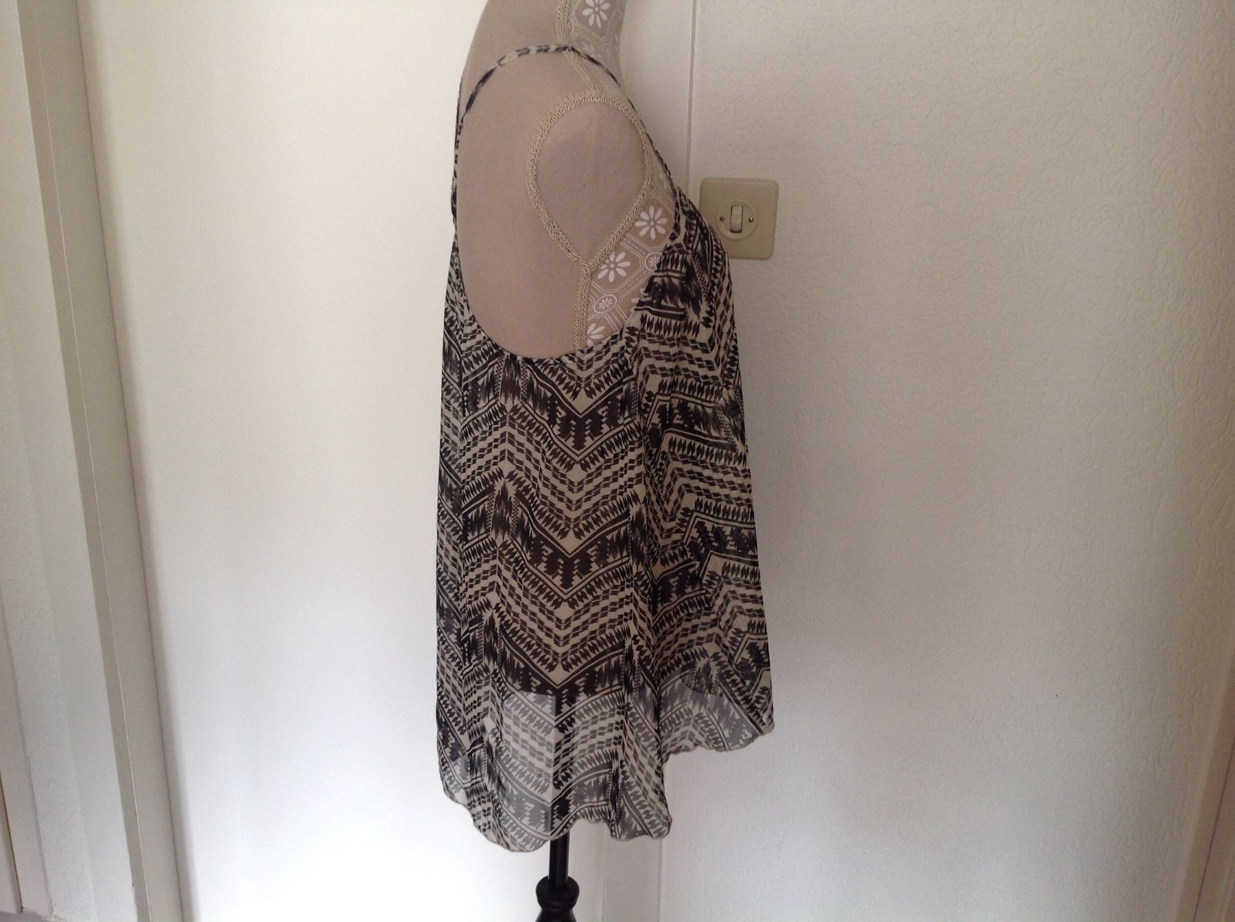 Top: Black Out - No Name - Top - M – Usato da Sion venduto da accroshoes 1