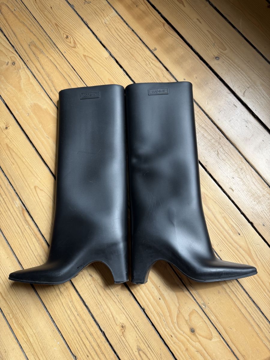 Damenschuhe: Coperni Rubber Boots – Gebraucht aus Zürich von Romjana 4