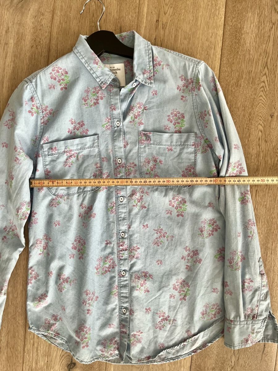 Abercrombie Camicette: Abercrombie & Fitch Bluse – Usato da Laufenburg venduto da samba1978 4