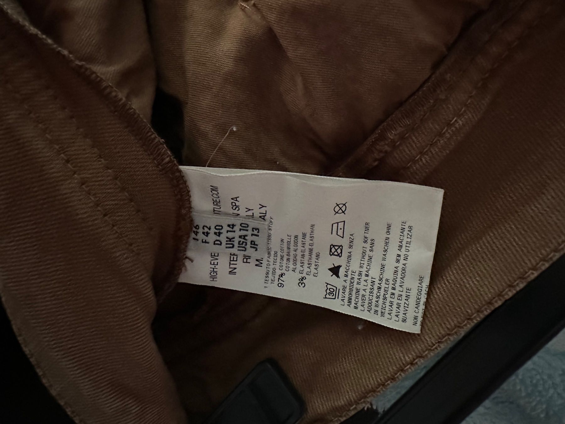 Pantaloni: Damenhose von HIGH-everydaycouture – Usato da Remigen venduto da Orlana7 5