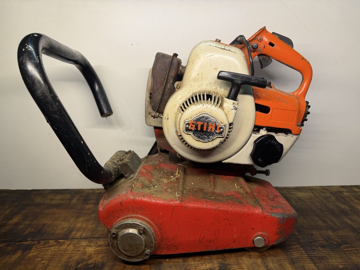 Stihl Scies: Stihl 08 Biber , Entrinder – D'occasion à Valzeina par 72Max13
