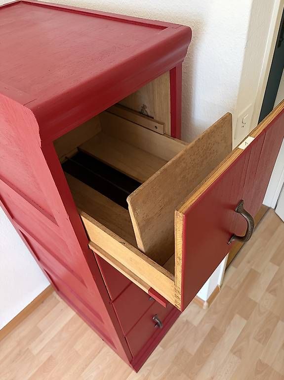 Armadi: Vintage Aktenschrank – Usato da Oberwil BL venduto da Fialova 2
