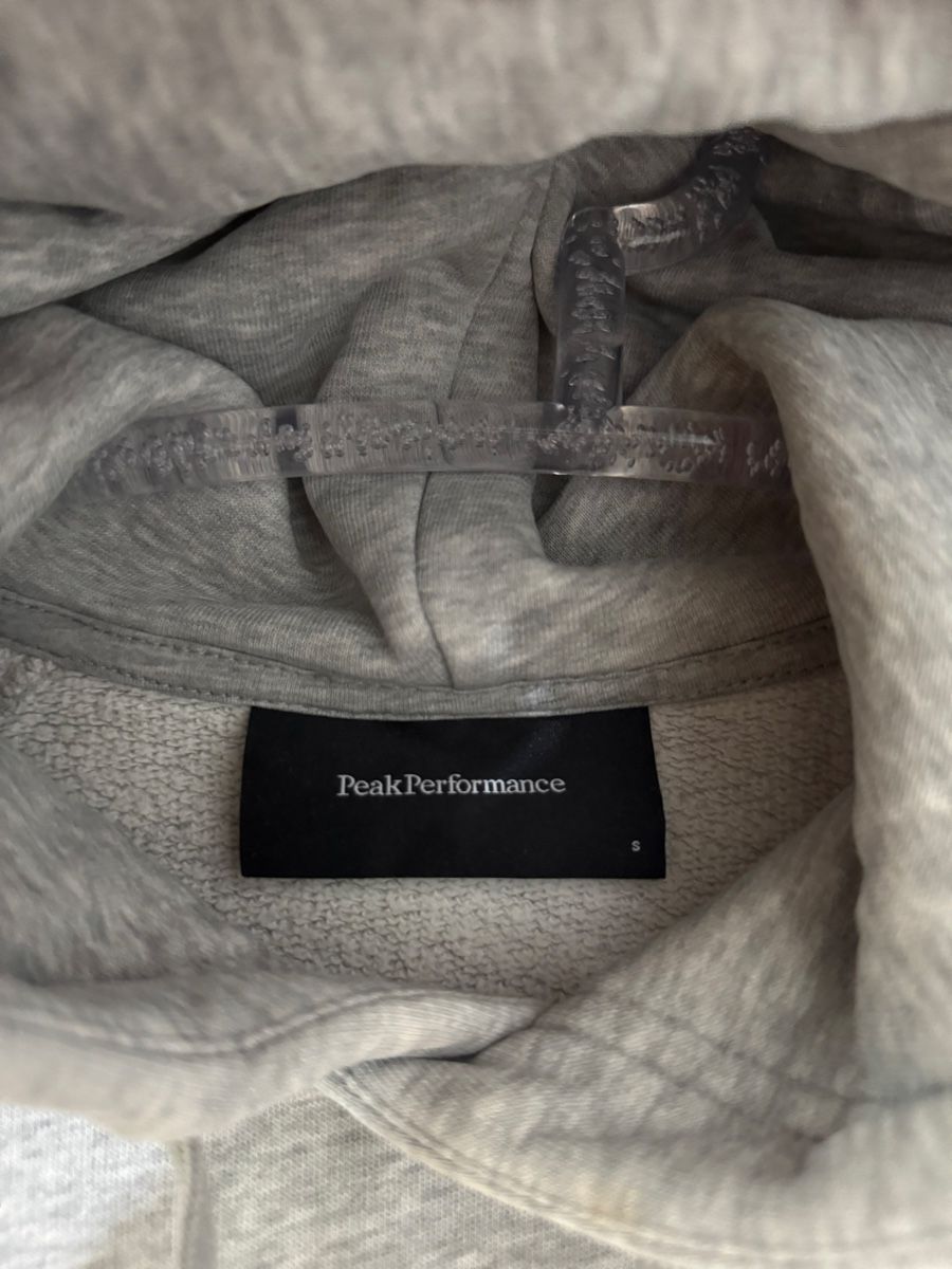 Peak Performance Maglioni & Felpe: Peak Performance Kapuzenpullover grau Grösse S Oryginal  – Usato da Wetzikon ZH venduto da Jan_wojt 3