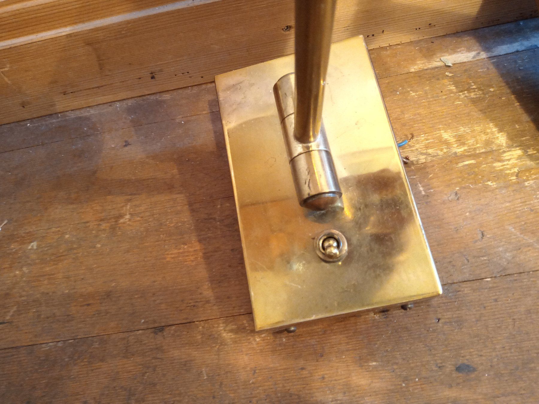 Lampade: 2 Wandlampe aus Messing – Usato da Prez-vers-Siviriez venduto da Monija70 7