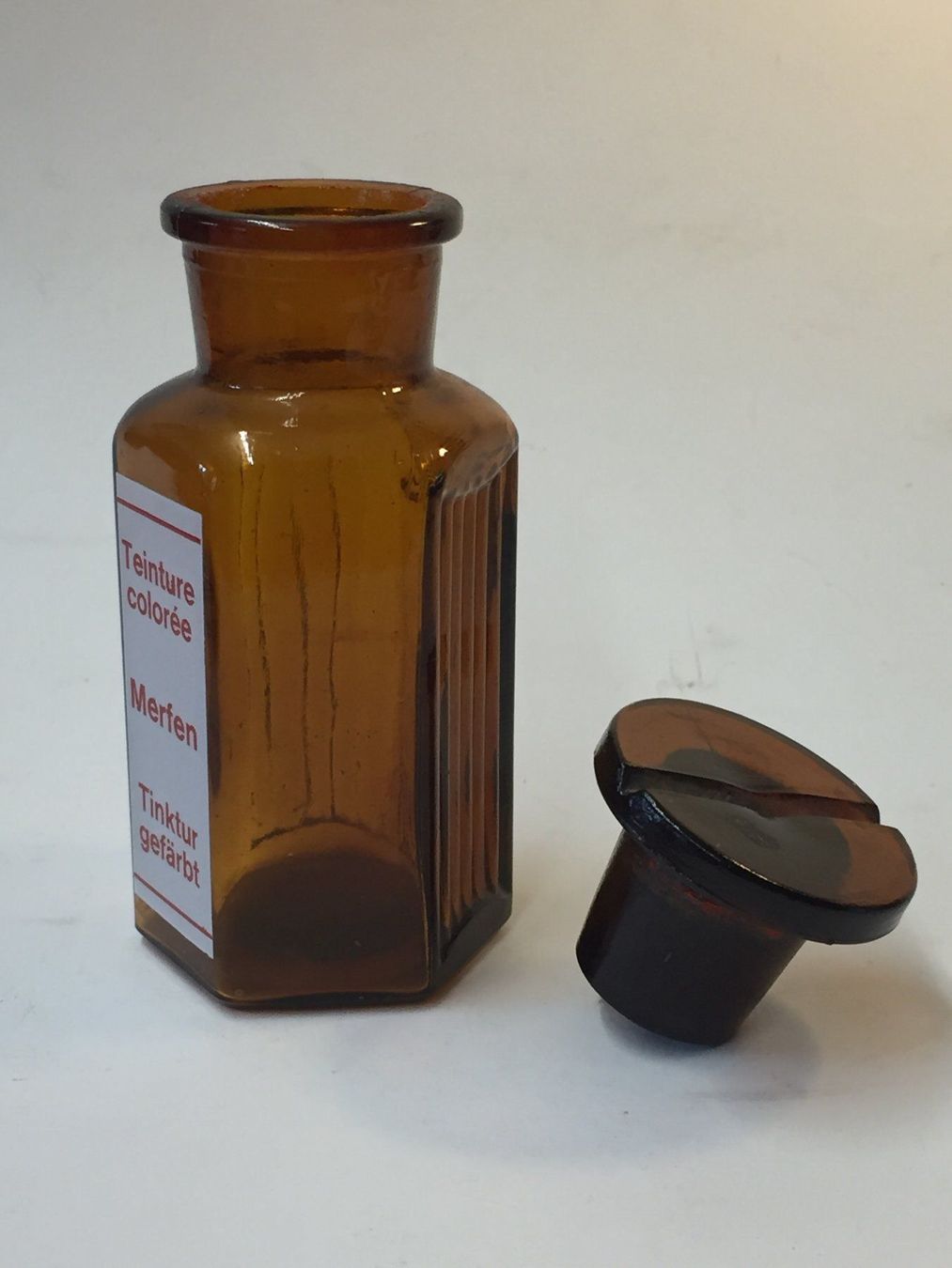 Accessori da laboratorio: Antike Apotkekerflasche mit Glasdeckel – Usato da Schaffhausen venduto da vintageworld 2