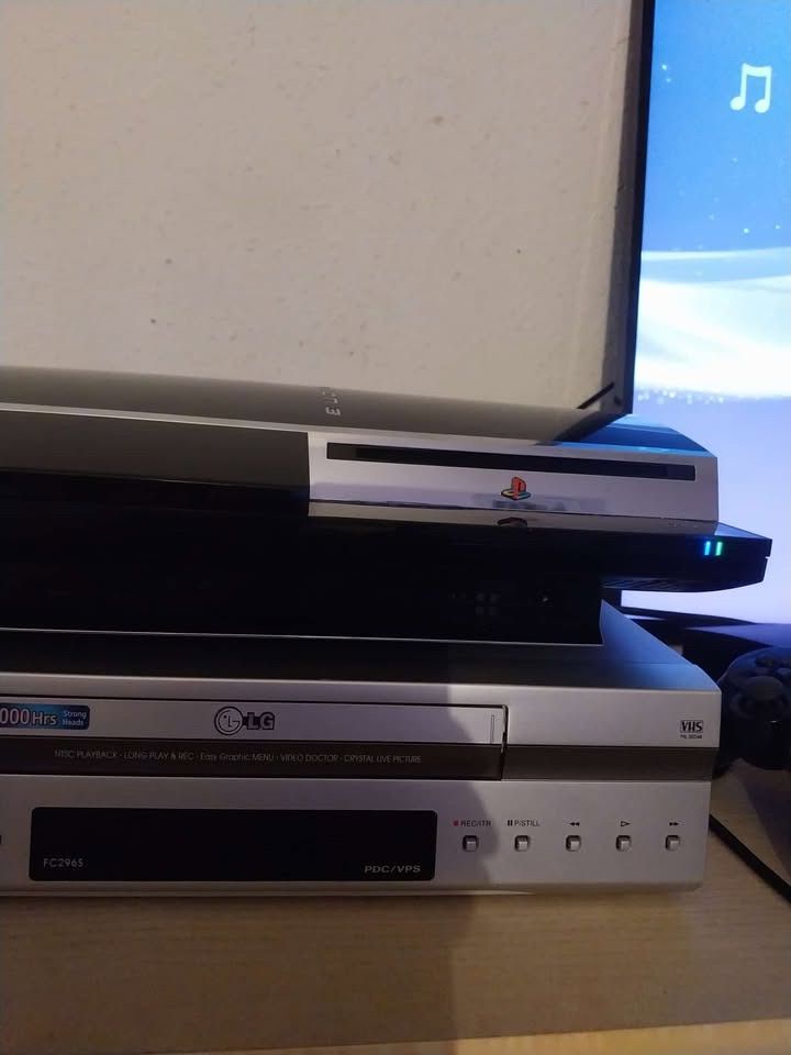 Sony Console: PlayStation 3 FAT rétrocompatible 60 Go – Usato da Versoix venduto da axe_qpy7 1