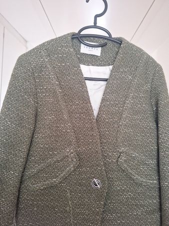 Sandro-Blazer, Gr 36, oliv-weiss