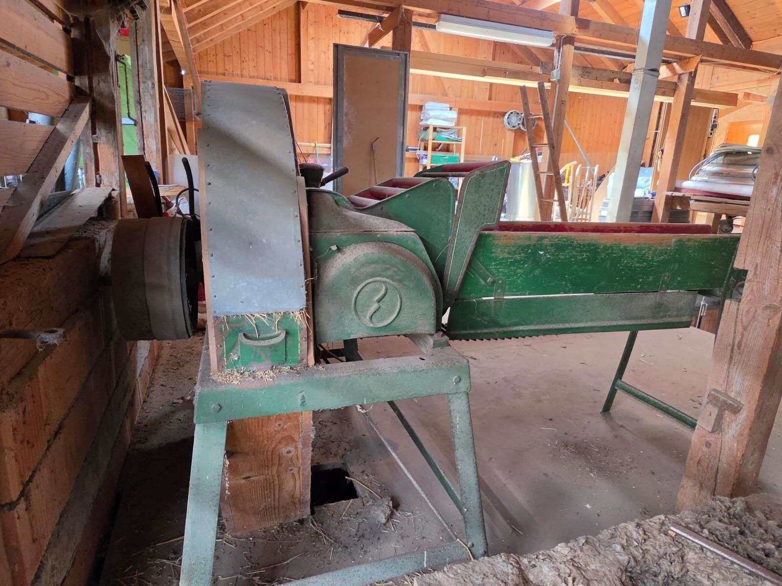 Bucher Alle Maschinen: Strohschneidmaschine / Kurzfuttermaschine alt – Gebraucht aus Bönigen von sil_npd2 3