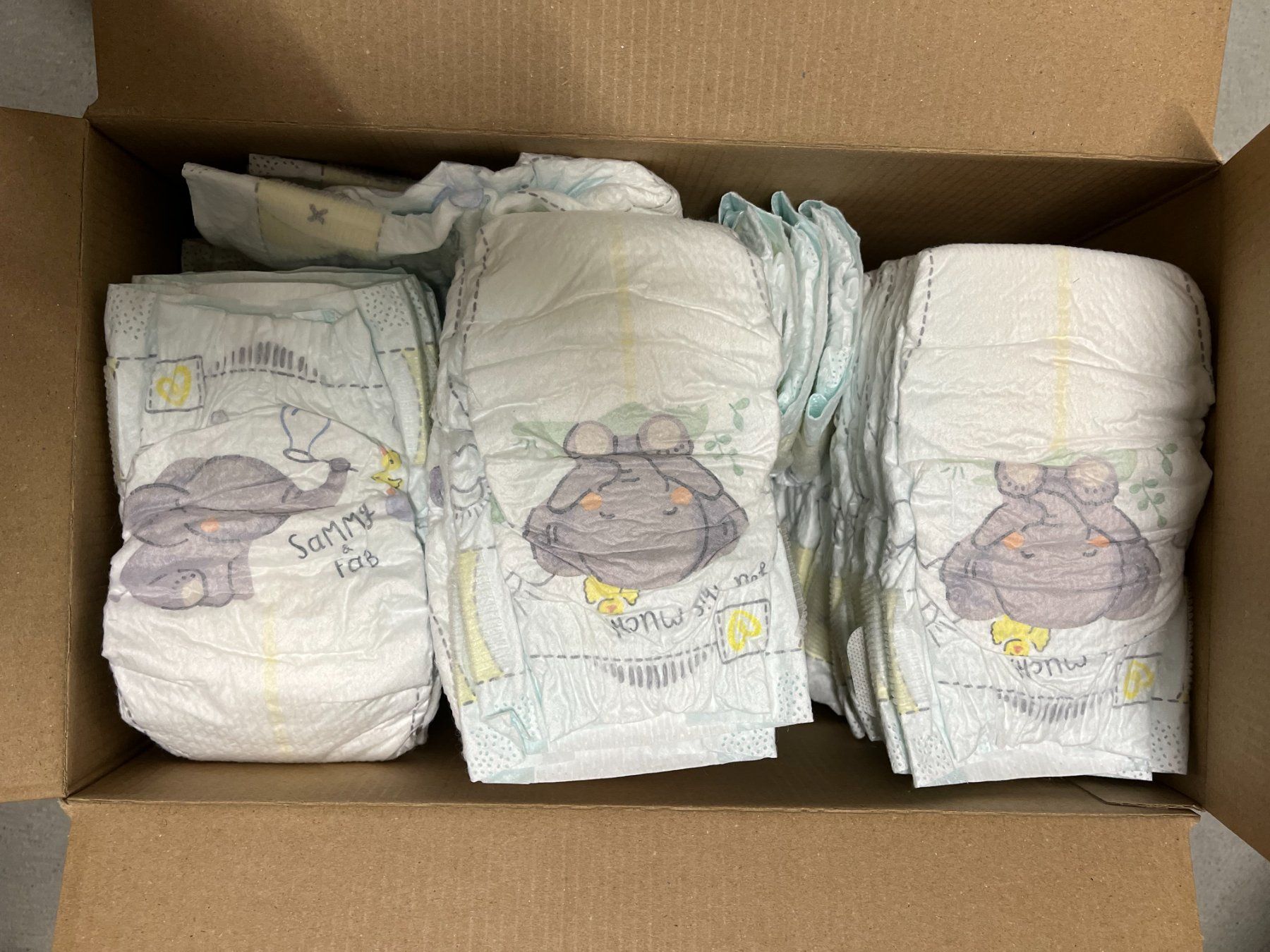 Pampers Windeleimer & Windeln: Pampers, Hipp Windeln Gr 2 und 3. 229 St – Neu (gemäss Beschreibung) aus Rekingen AG von Maxim5332G 1