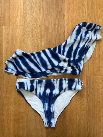 Süsser Bikini von MOLO Gr. 134 gebr. guter Zustand