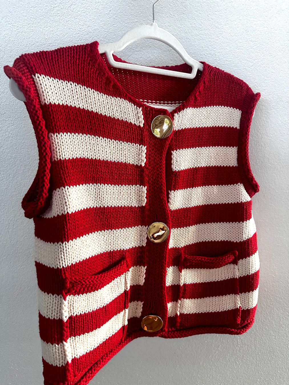 Zara Gilet & Giacche senza maniche: ZARA STRICKWESTE ROT-WEISS – Usato da Haldenstein venduto da enie123 1
