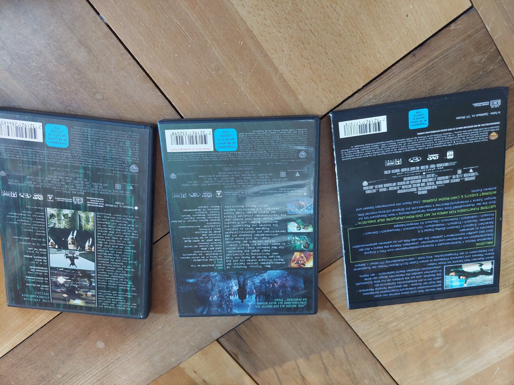 Tutti i DVDs: Matrix Trilogie DVD-Set Teil 1-3 – Usato da Beckenried venduto da Havacola 7