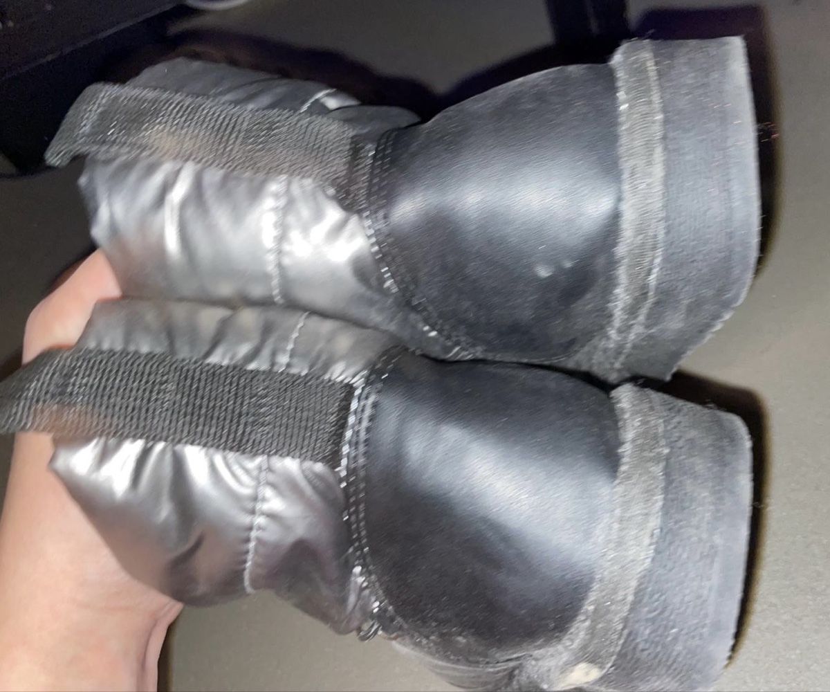 Scarpe da donna: Bottines d'hiver argentées élégantes pointure 36 – Nuovo (secondo la descrizione) da Martigny venduto da lovejess 2