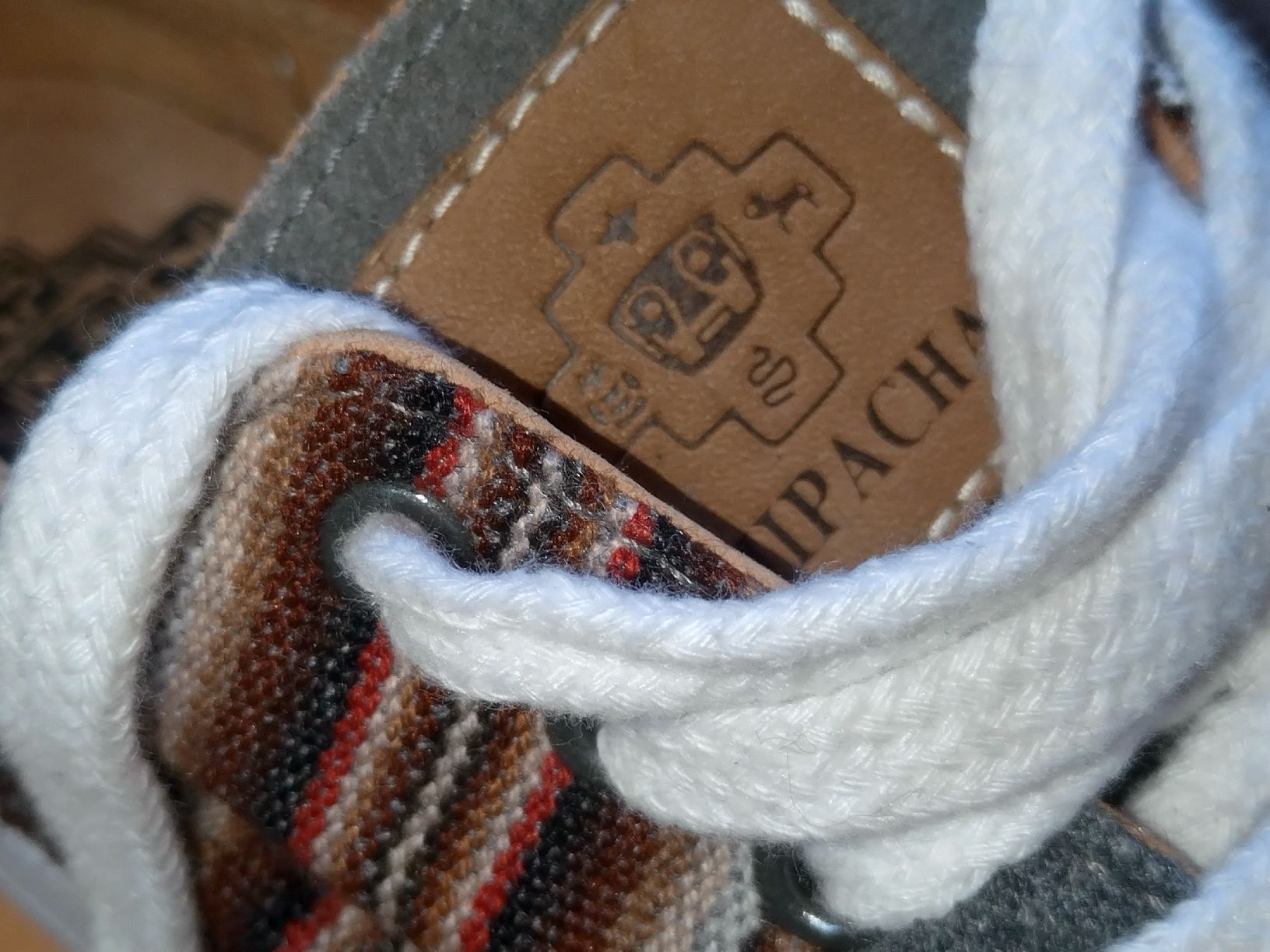 Scarpe da donna: Chaussures décontractées MIPACHA, taille 37, comme neuves! – Usato da Farvagny-le-Grand venduto da LaCaverne 1