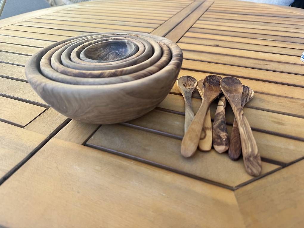 Articoli in legno: Olivenholz Schalen Set mit Löffel – Nuovo e nell'imballaggio originale da Bremgarten AG venduto da val_ch 1
