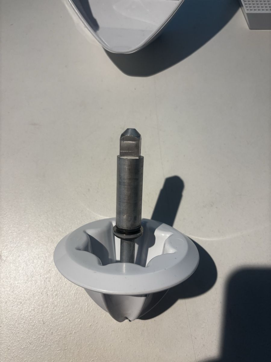 Kitchenaid Elettrodomestici da cucina: KitchenAid Aufsatz Entsafter – Nuovo (secondo la descrizione) da Domat-Ems venduto da flo_6tf6 2