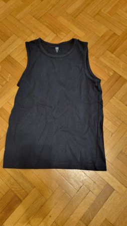 T-shirt garçon sans manche taille 104/110