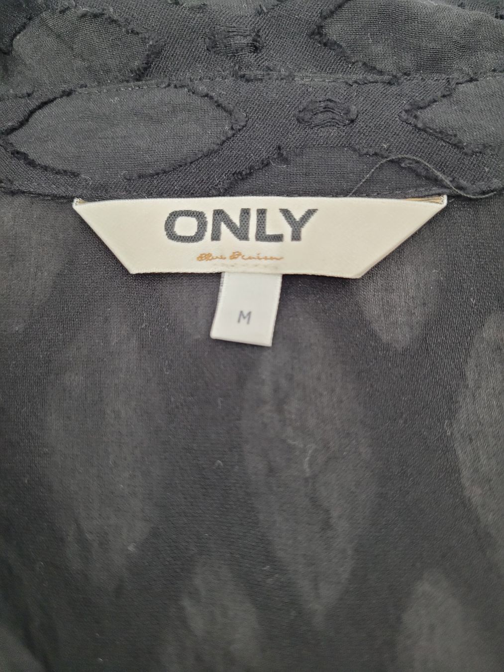 Only Camicette: ONLY Chemisier noir M – Usato da Lausanne venduto da PlusValue_Lausanne 4