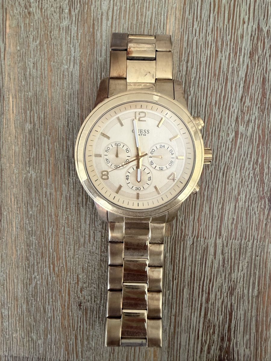 Guess Montres: Guess Uhr Chronograph Armbanduhr – D'occasion à Oensingen par Widder2010r
